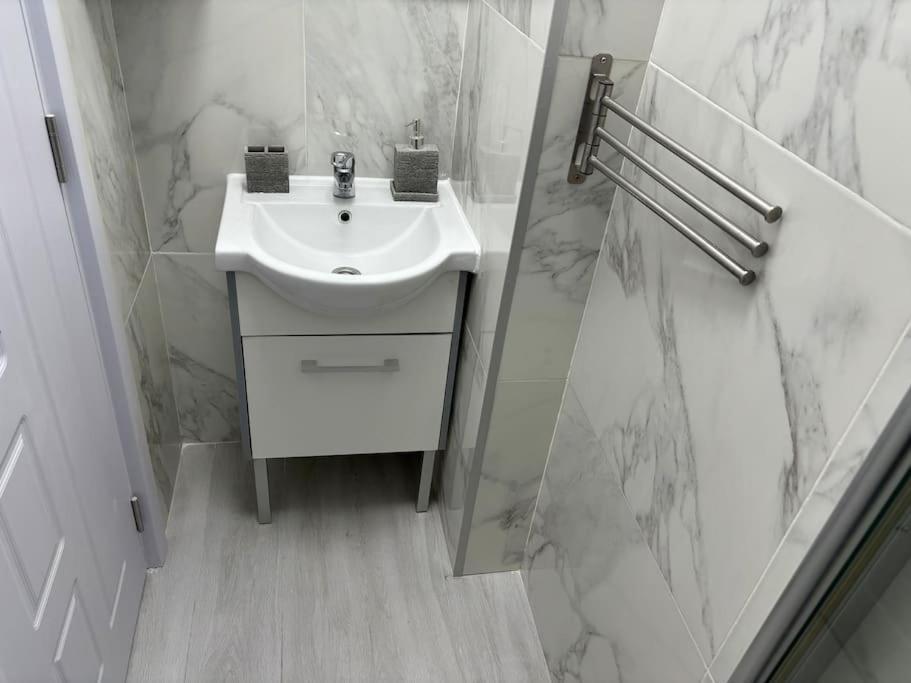 3 Camere Decomandat Βουκουρέστι Εξωτερικό φωτογραφία