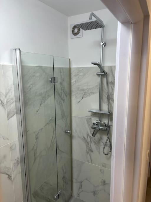 3 Camere Decomandat Βουκουρέστι Εξωτερικό φωτογραφία
